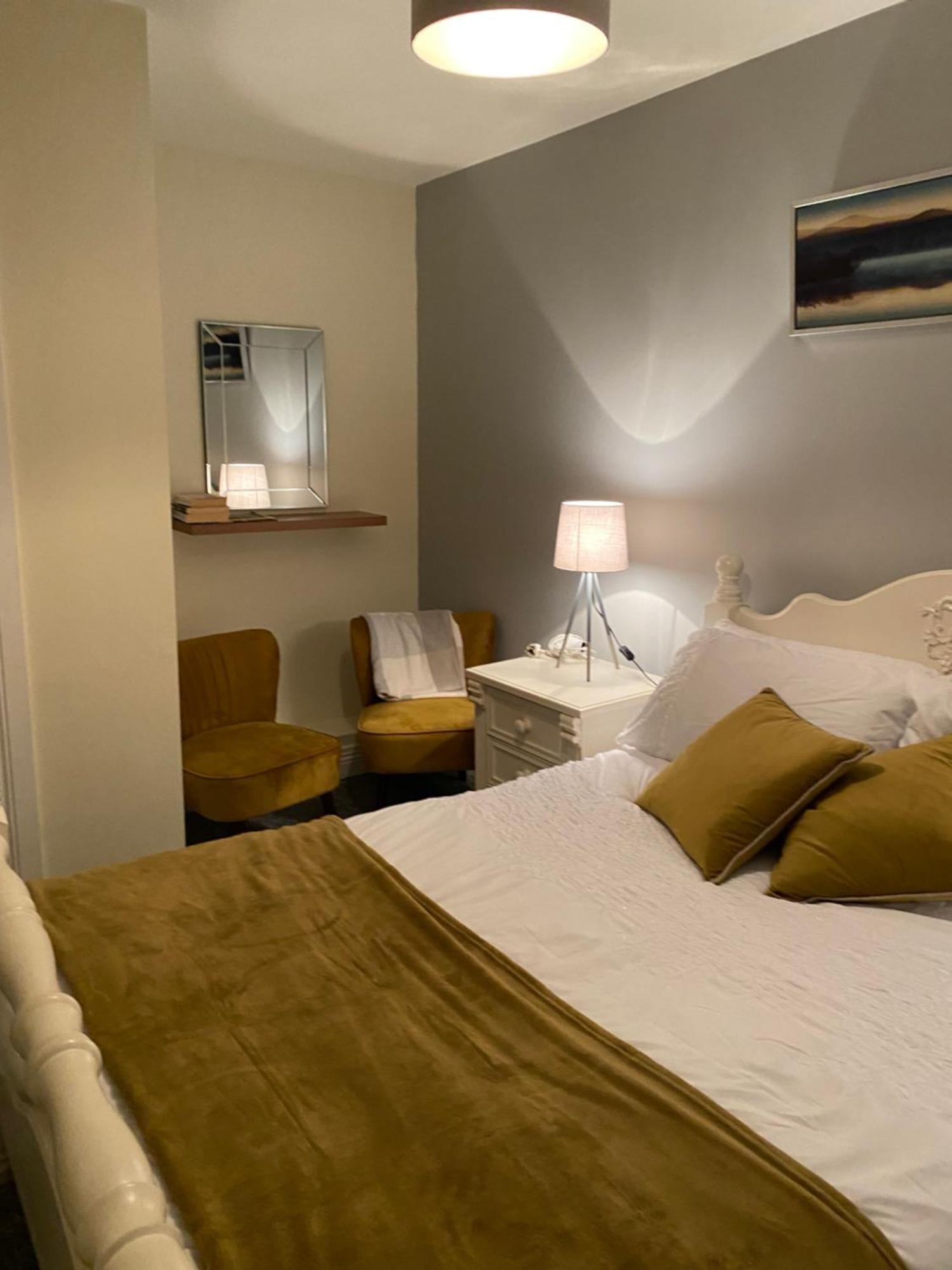 The Strand Guest House Фалкара Екстериор снимка